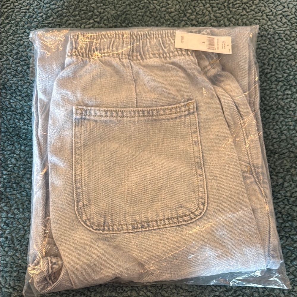 Light Wash Pull On Denim Pants